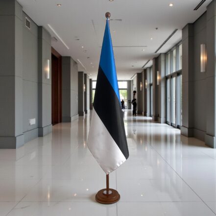 socle porte-drapeau estonie chromé institutionnel