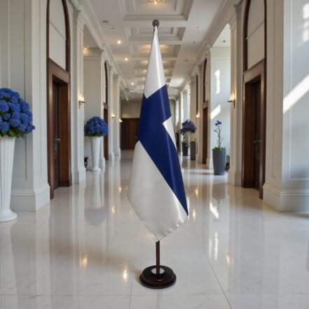 socle drapeau finlande en inox haut de gamme