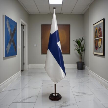 socle drapeau finlande en inox de protocole