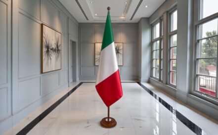 socle porte-drapeau italie en granit de protocole