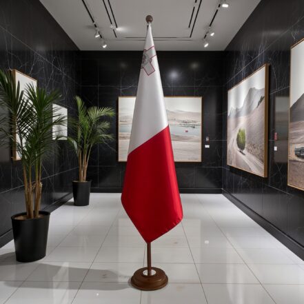 socle porte-drapeau malte en inox design