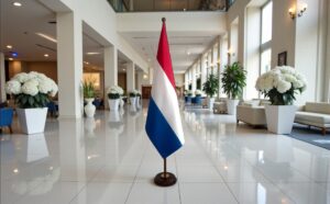 socle drapeau pays-bas en inox noire classique