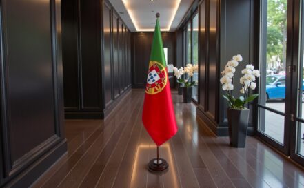 socle drapeau portugal en inox officiel