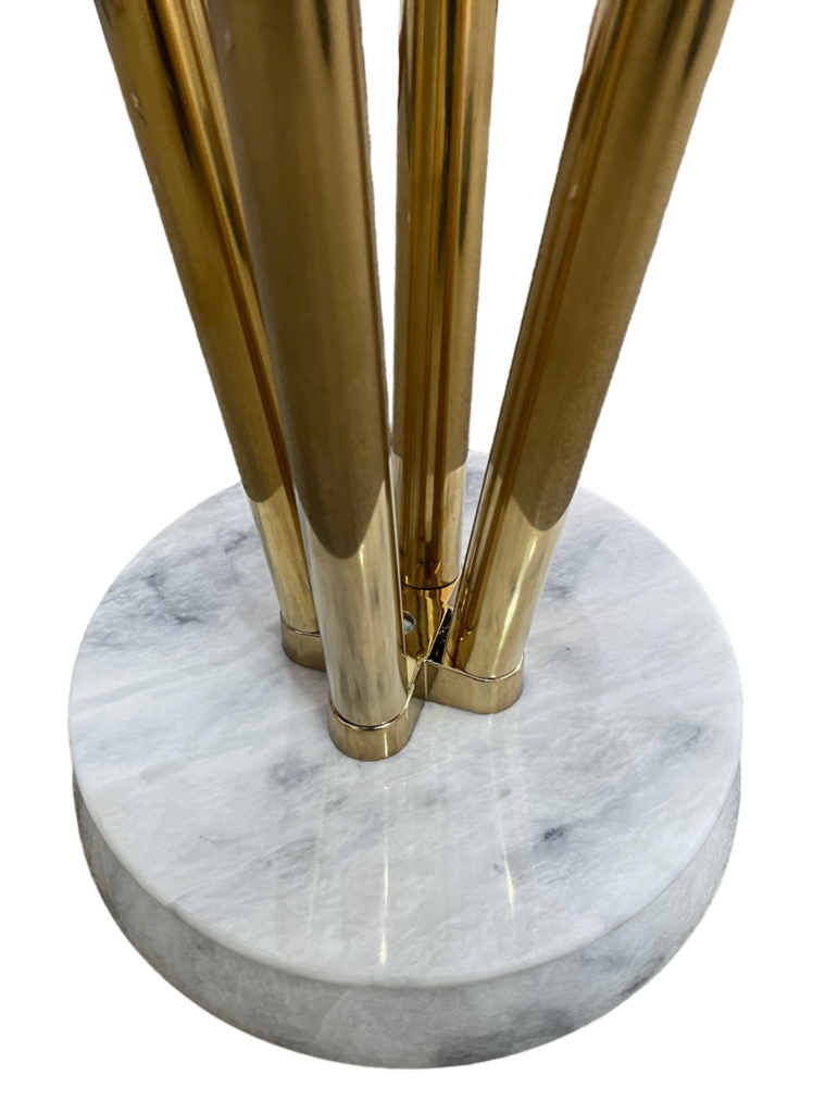 pied socle drapeau en marbre noir