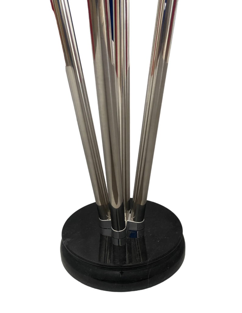 pied socle drapeau en marbre