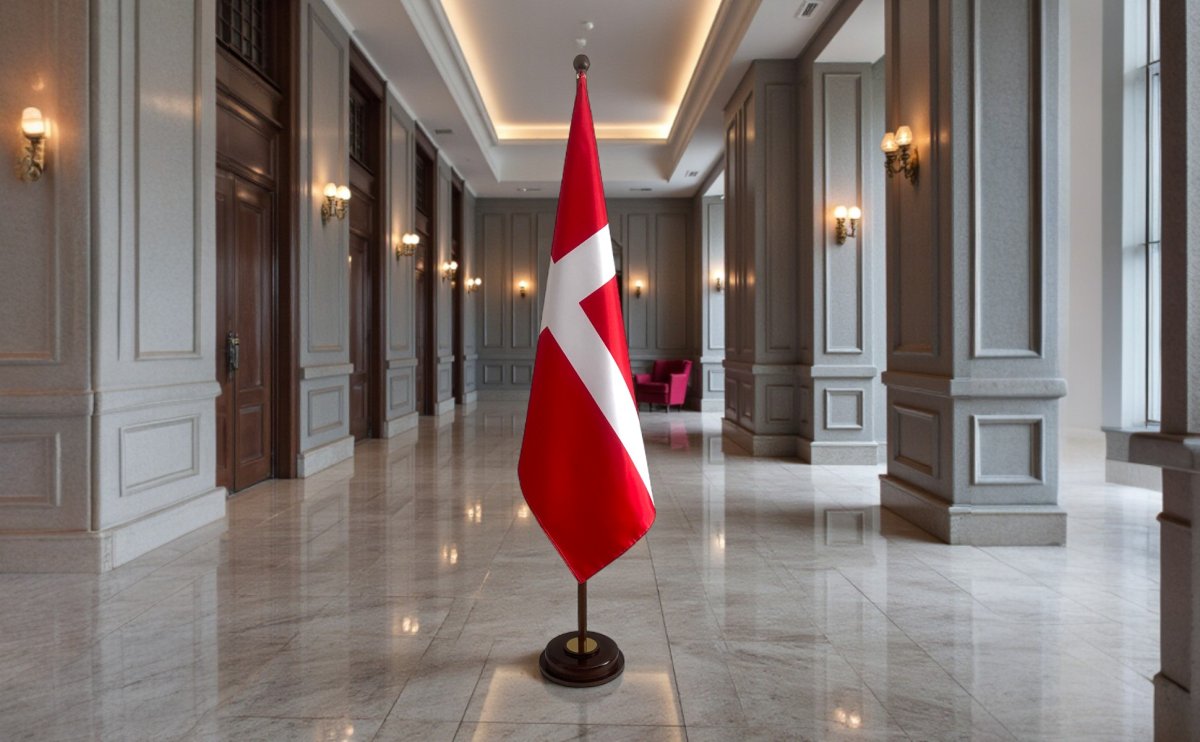 Drapeau danemark bureau en marbre professionnel
